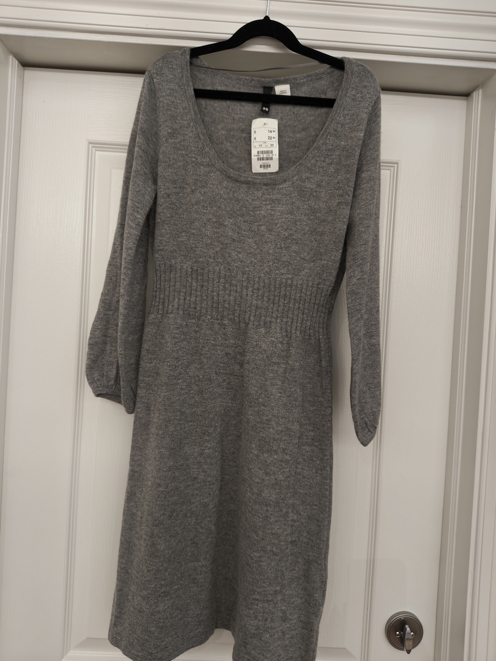 Y2K Vintage H&M Grey Long Sleeve Scoop Neck Knit Dress